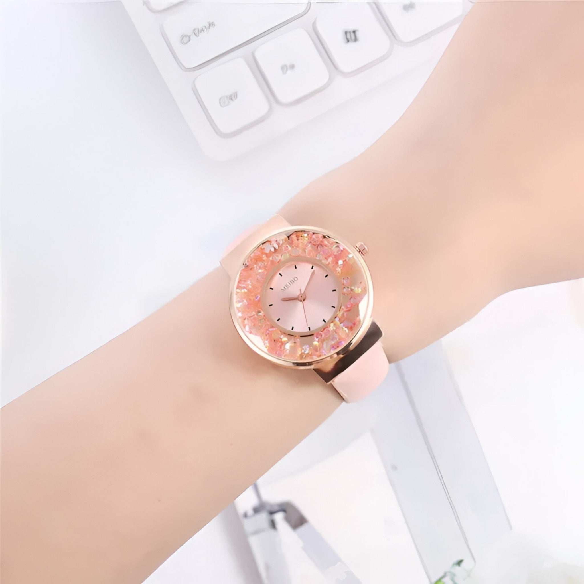 Edith | Dameshorloge met leren armbandstijl en quartz uurwerk