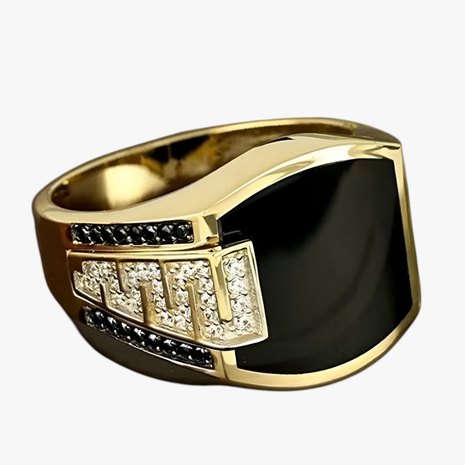 Archie | Stijlvolle herenring - Gouden glans met luxe punklook