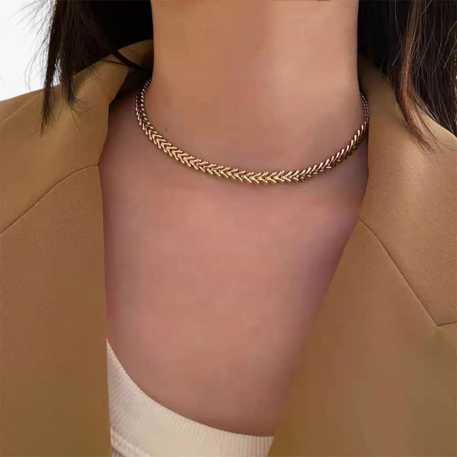 Anastasia | Botvormige RVS Choker Ketting