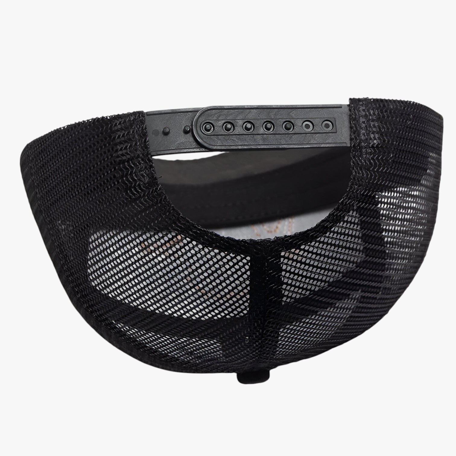 Caden | Stijlvol – Zomerse trucker cap met mesh en leren label